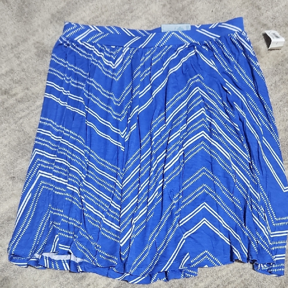 Old Navy Blue and White A-Line Skirt
